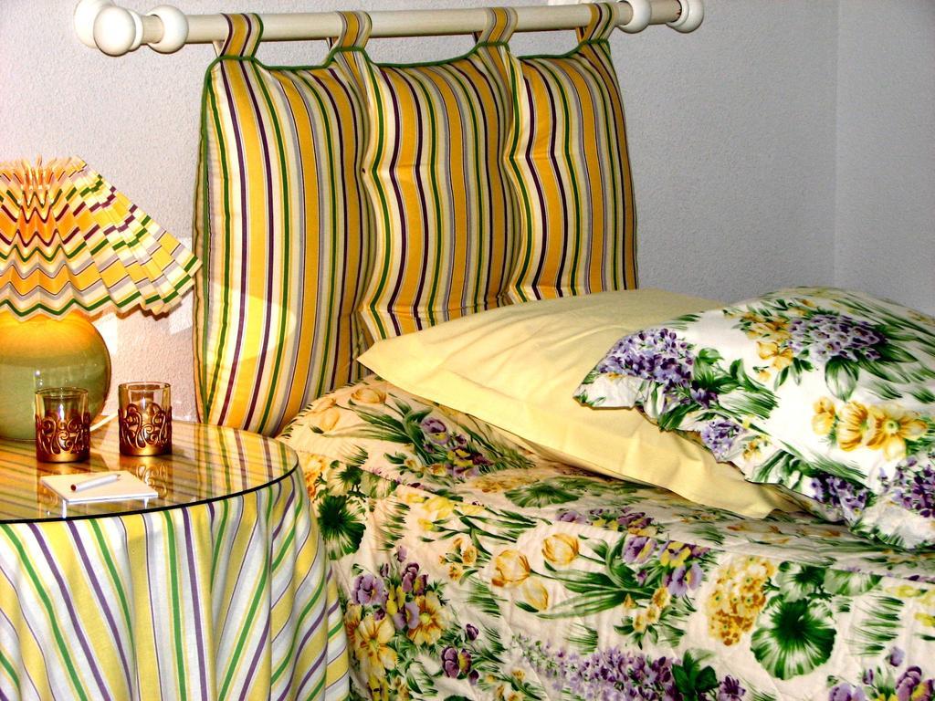 Bed and Breakfast Domaine De Bassibe Ségos Exterior foto
